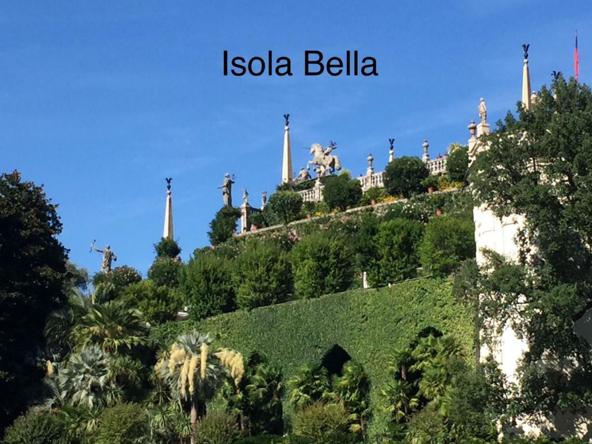 Lakeside Lago Maggiore Monvalle Bagian luar foto